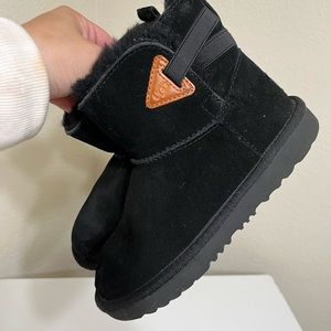 Size 1 Black Uggs